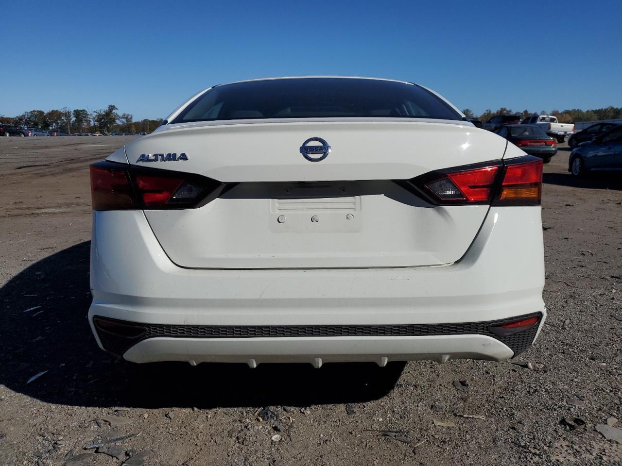 2022 NISSAN ALTIMA
