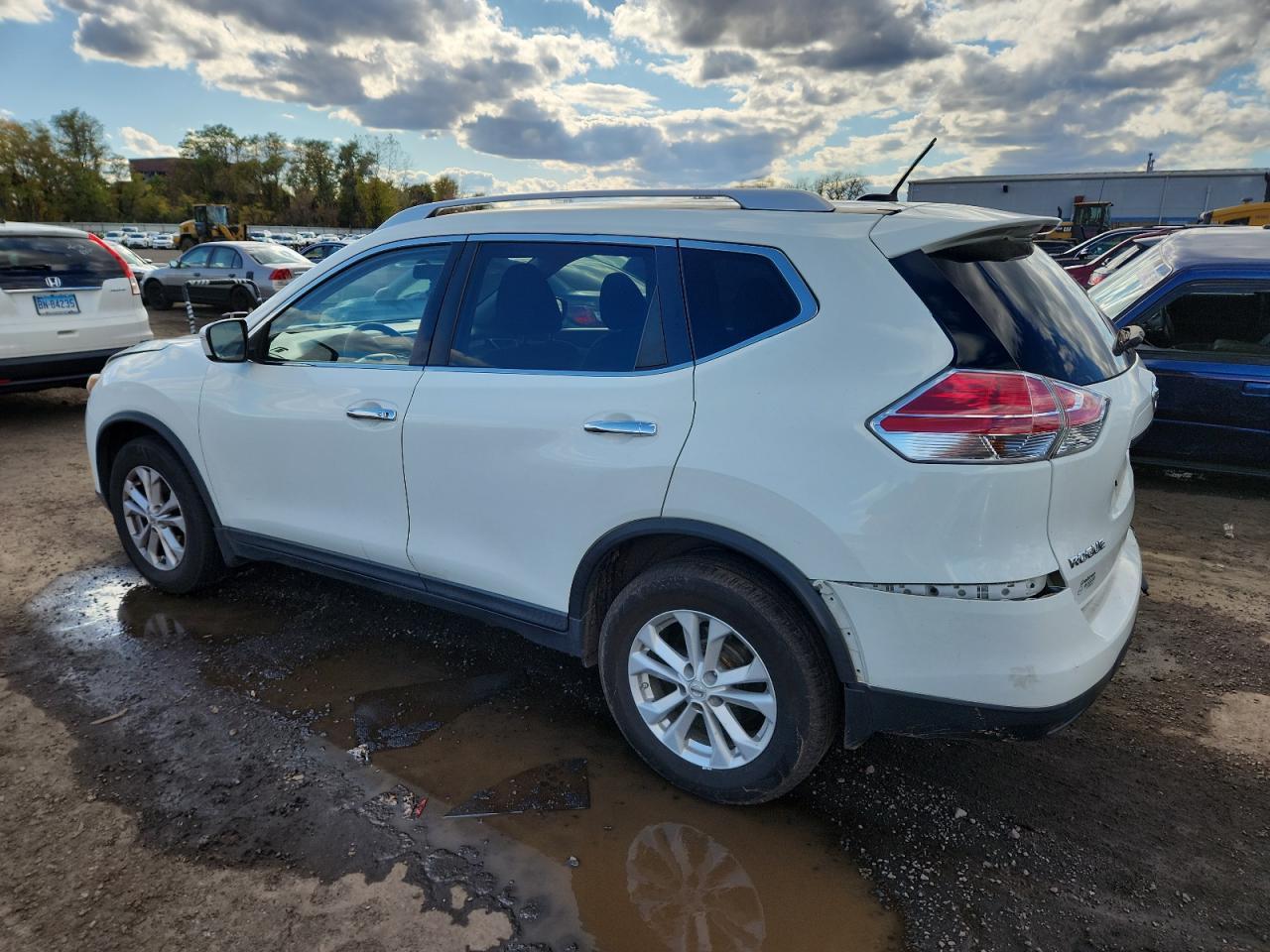 2015 NISSAN ROGUE