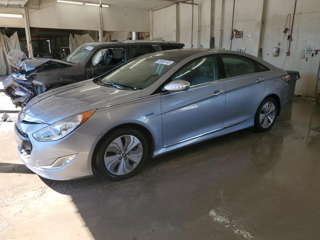 2014 HYUNDAI SONATA
