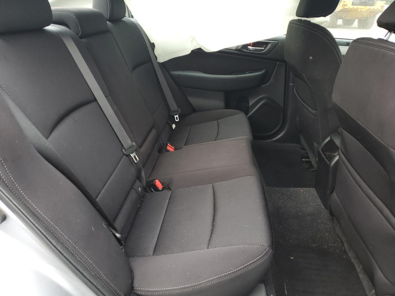 2017 SUBARU Legacy