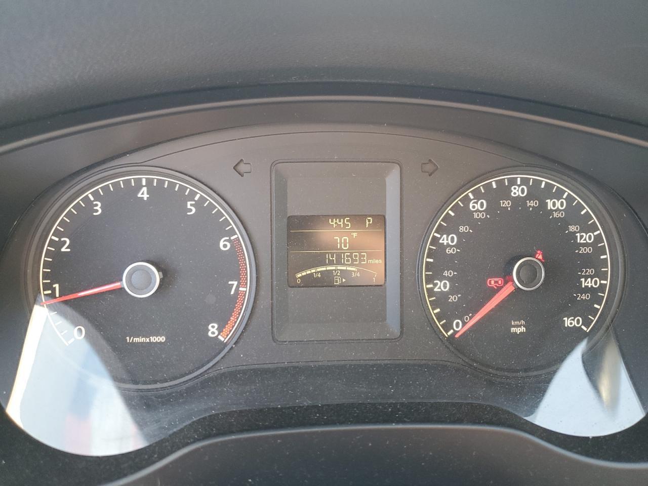 2011 VOLKSWAGEN JETTA