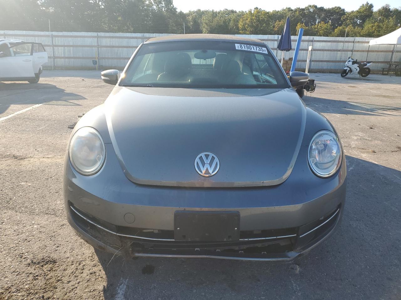 2015 VOLKSWAGEN Beetle