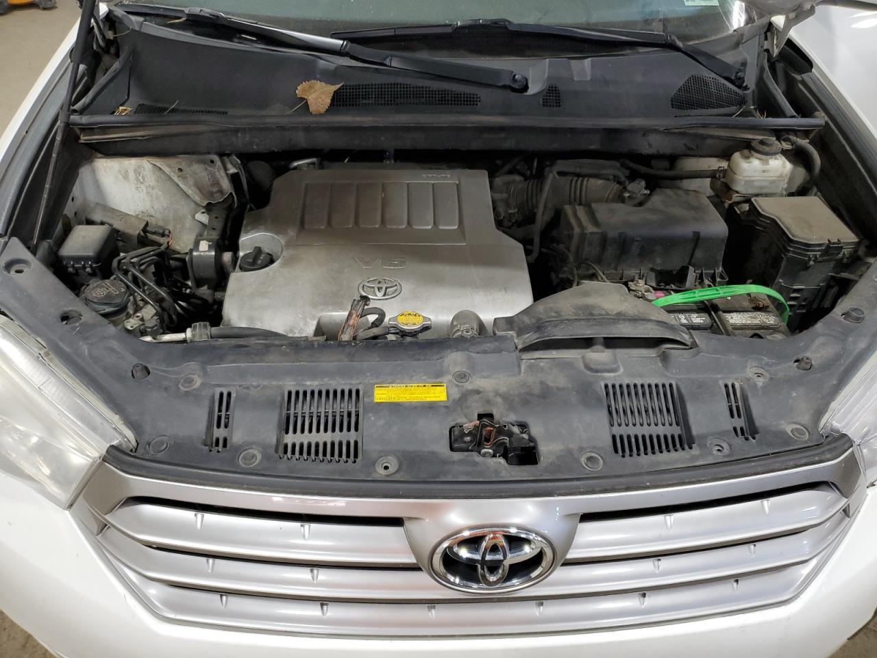 2013 TOYOTA HIGHLANDER