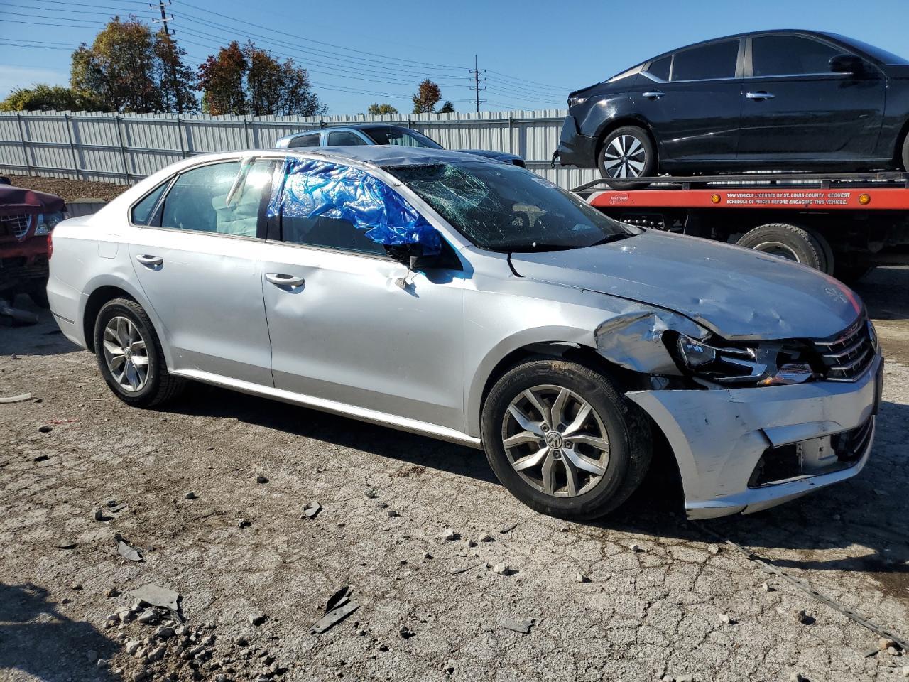 2018 VOLKSWAGEN Passat
