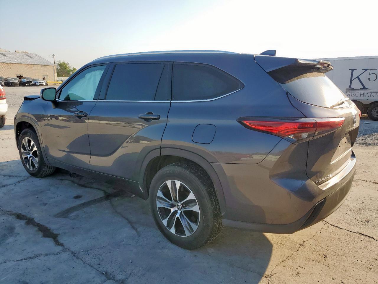 2021 TOYOTA HIGHLANDER