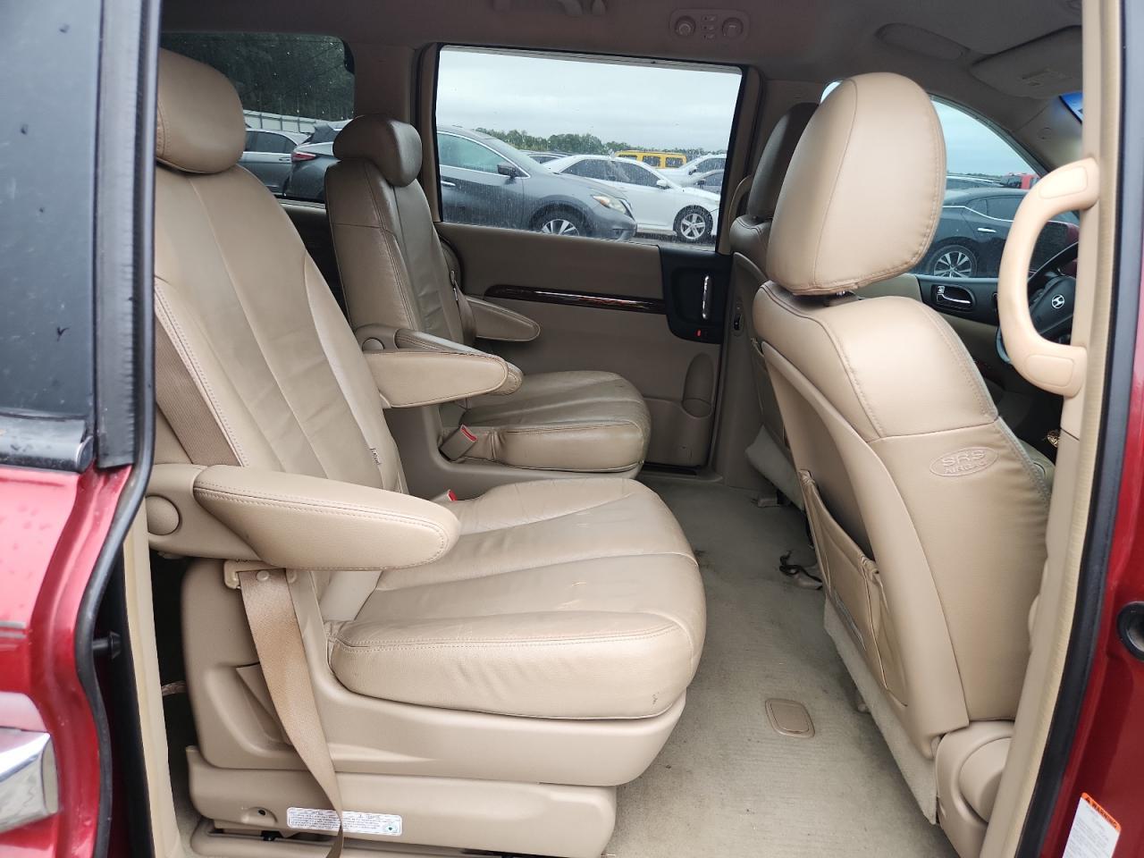 2007 HYUNDAI Entourage