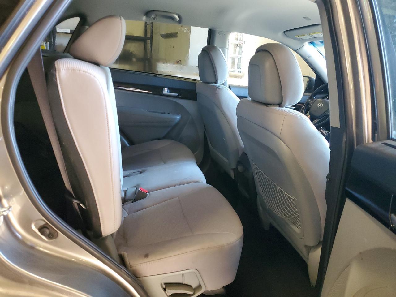 2015 KIA SORENTO