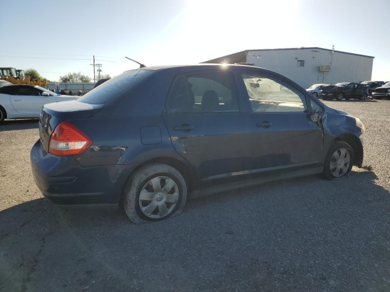 2009 NISSAN VERSA