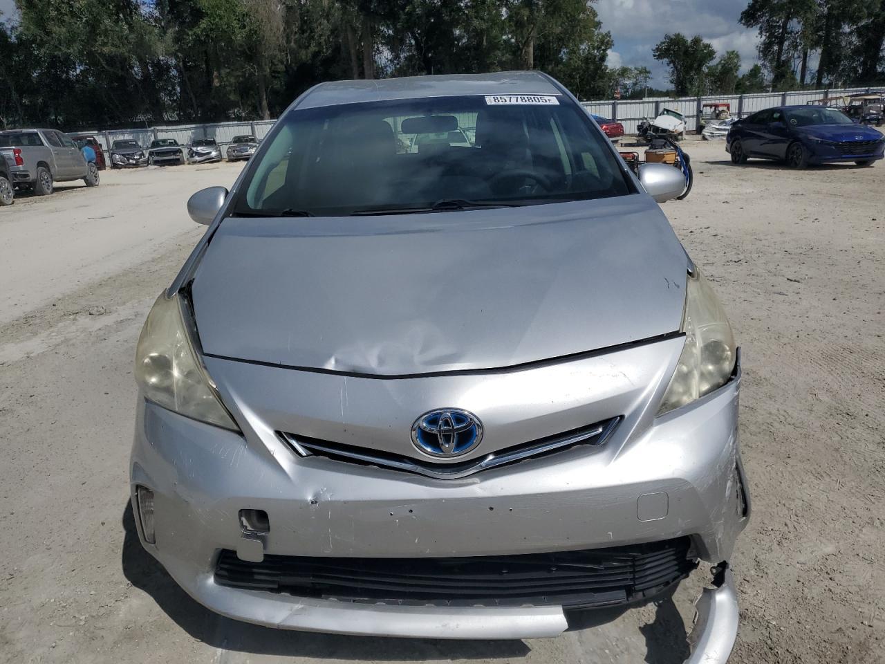 2013 TOYOTA PRIUS V