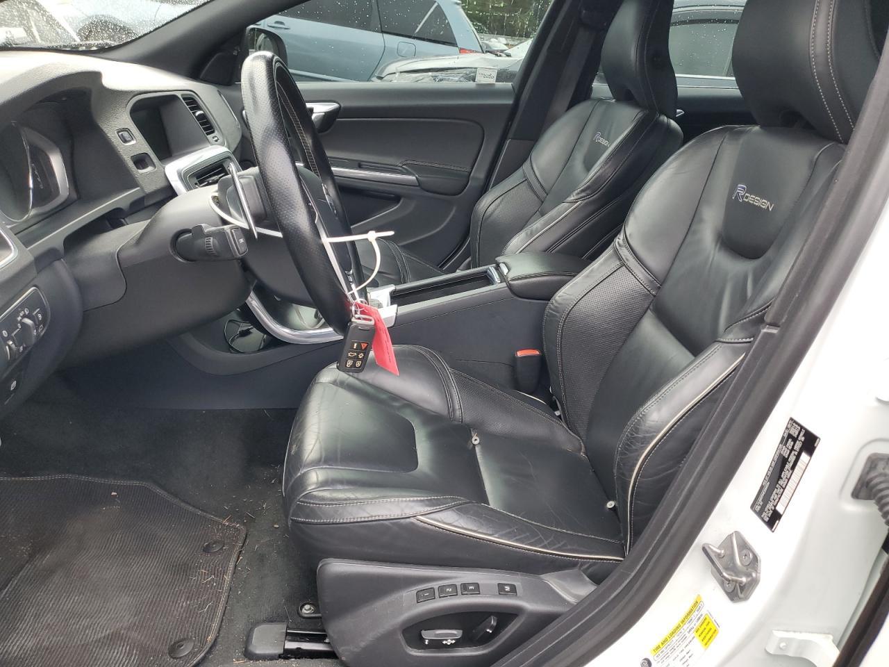 2014 VOLVO S60