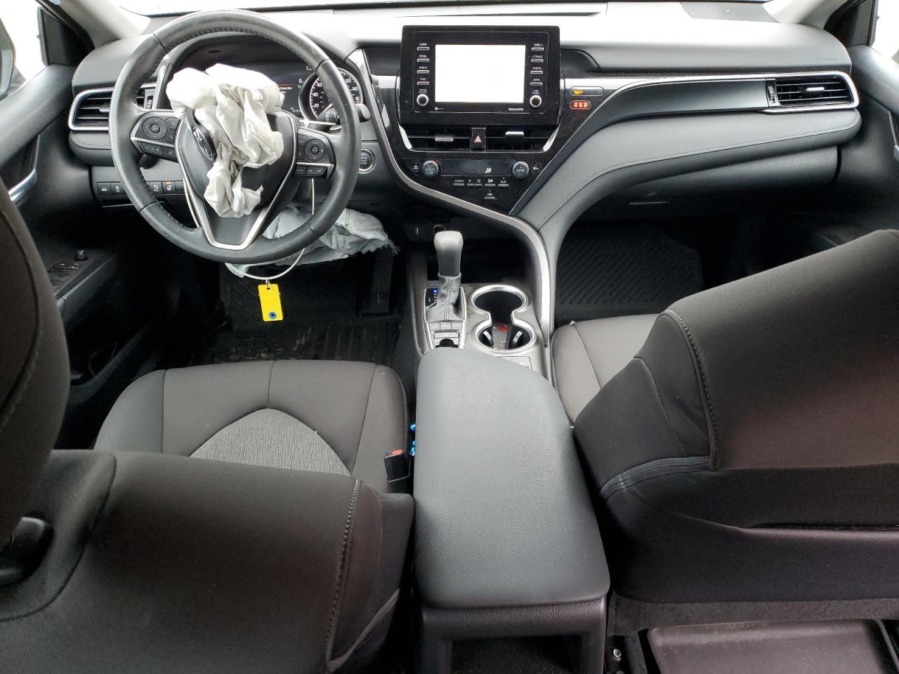 2024 TOYOTA CAMRY