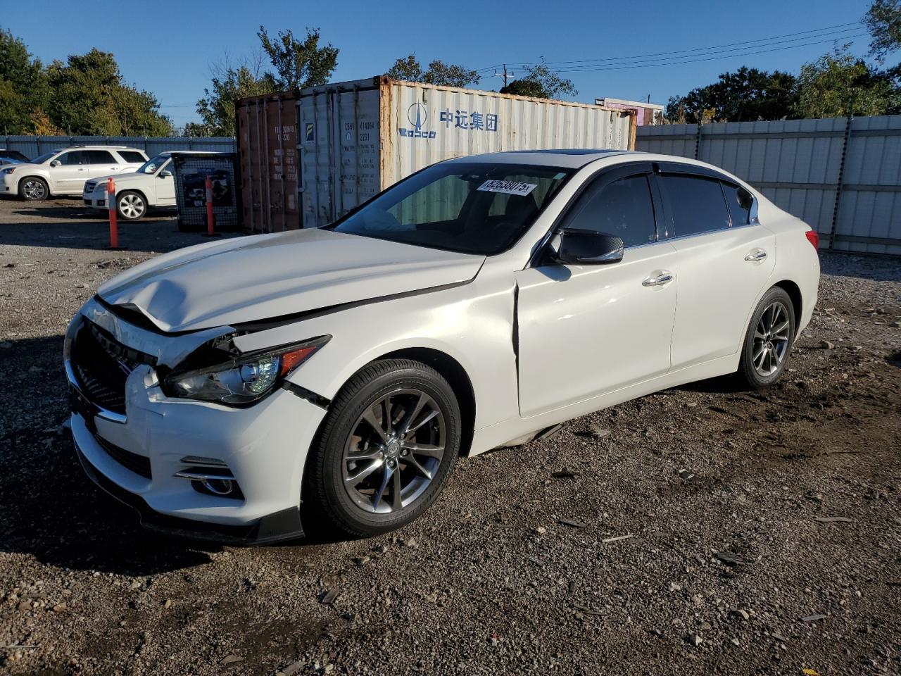 2015 INFINITI Q50