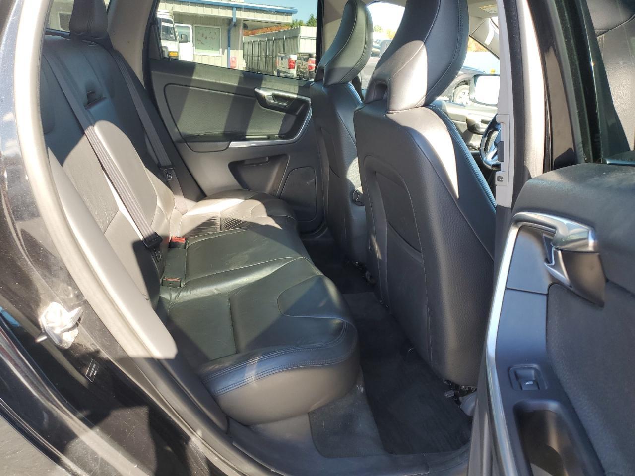 2014 VOLVO XC60