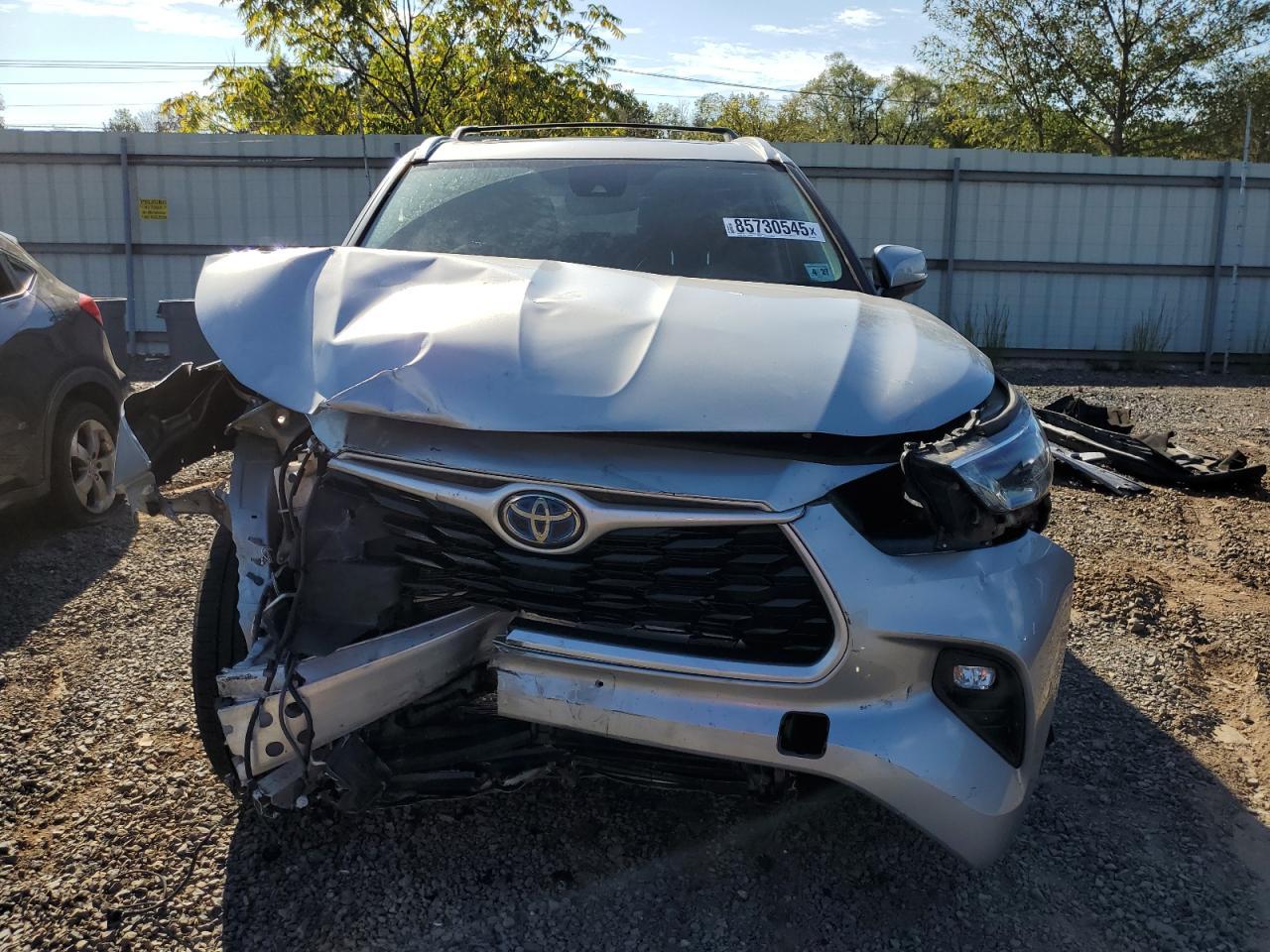2022 TOYOTA HIGHLANDER