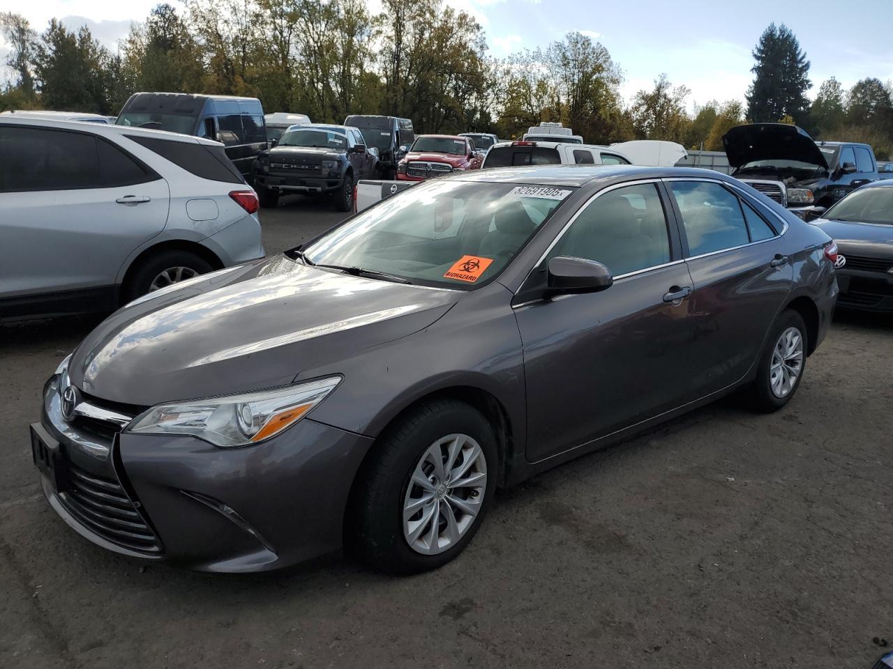 2015 TOYOTA CAMRY