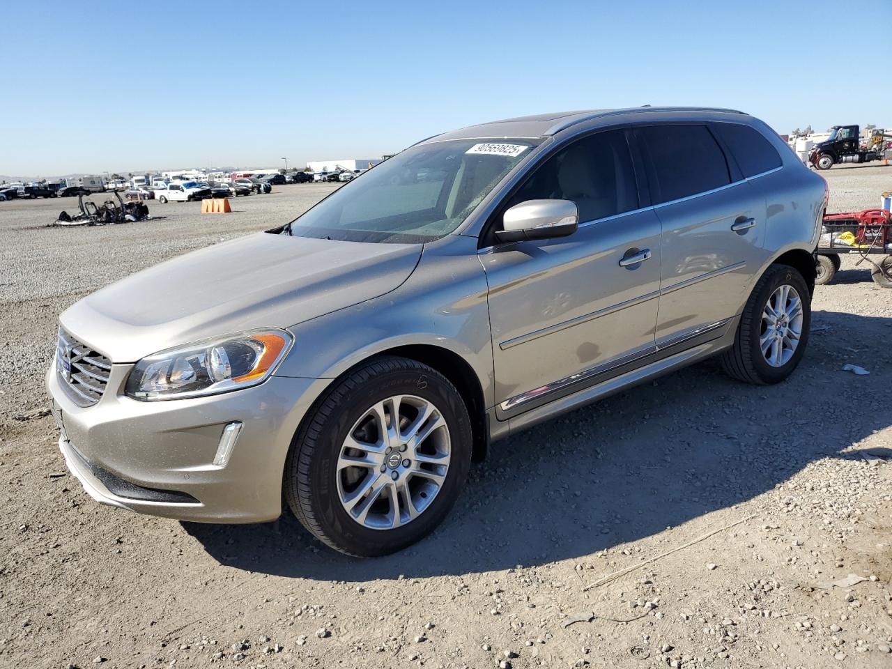 2016 VOLVO XC60
