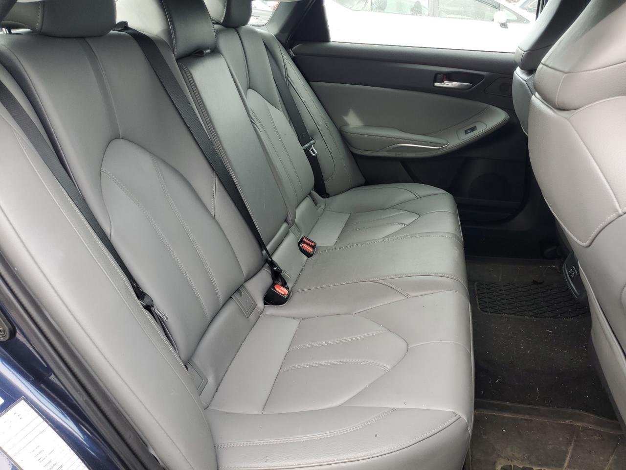 2019 TOYOTA Avalon