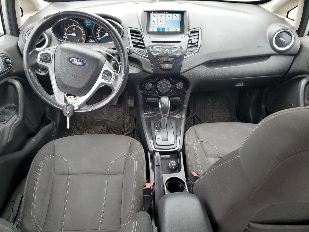 2016 FORD Fiesta