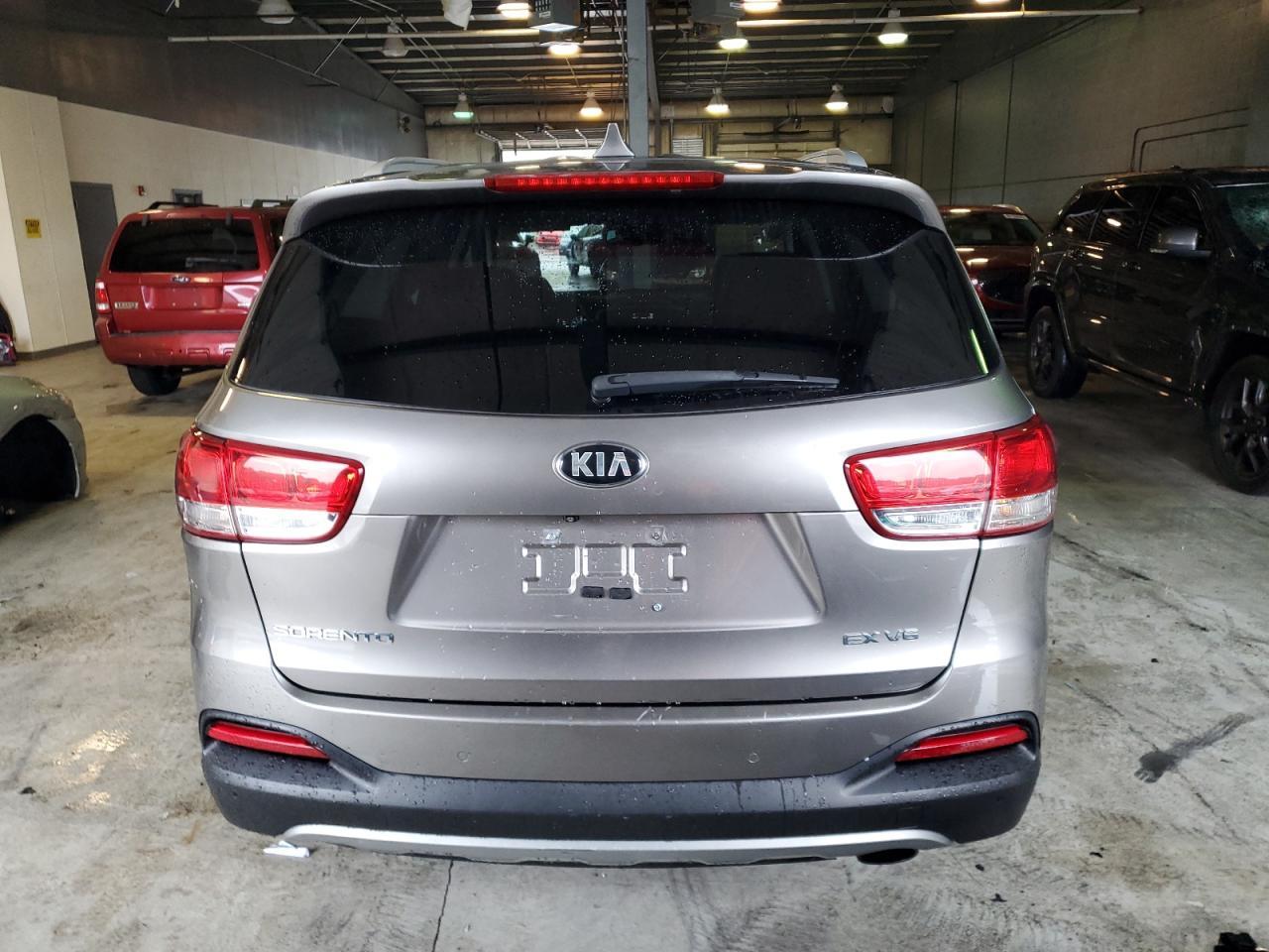 2016 KIA SORENTO