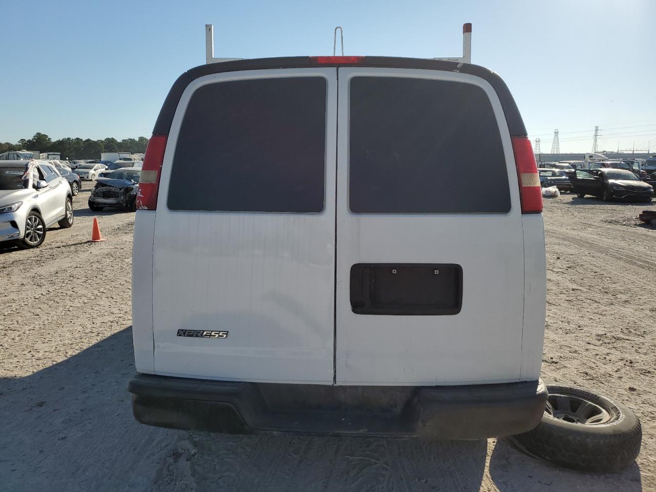 2014 CHEVROLET Express 1500
