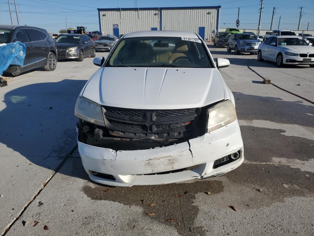 2013 DODGE Avenger