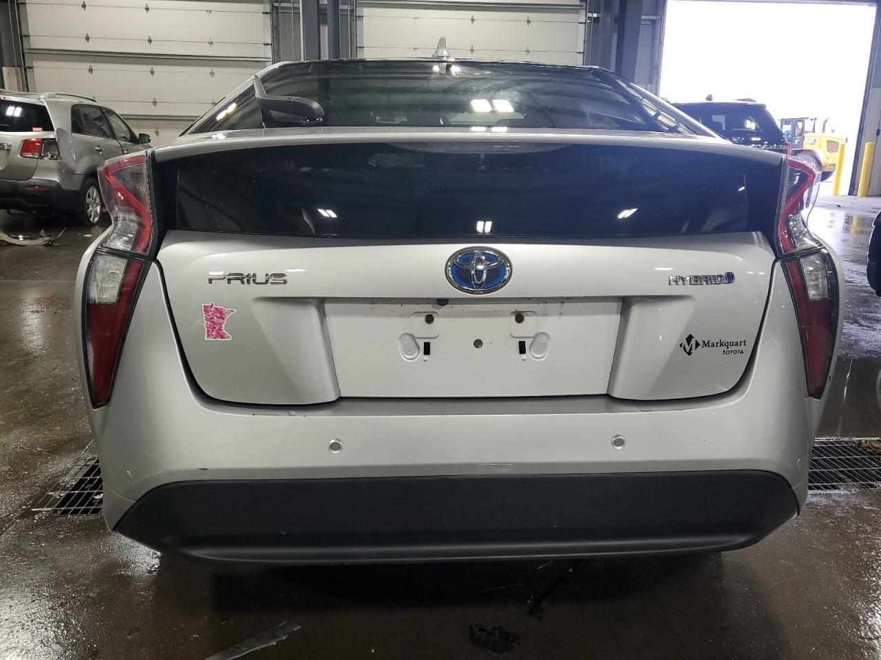 2017 TOYOTA PRIUS