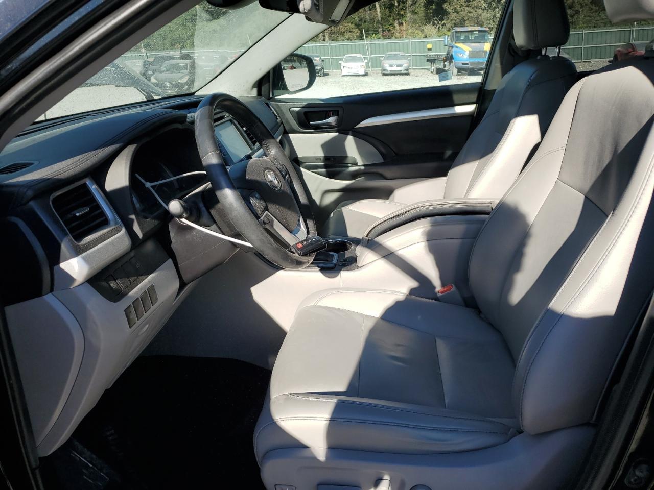 2019 TOYOTA HIGHLANDER