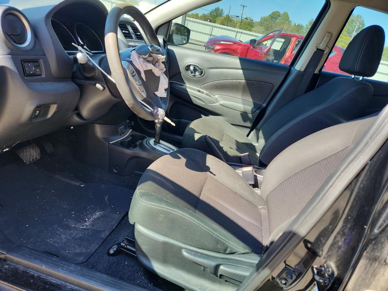2018 NISSAN VERSA