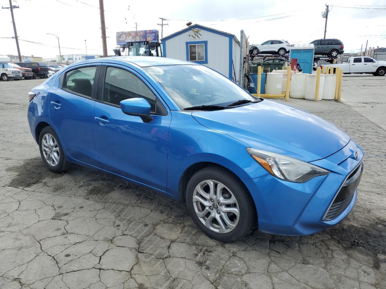 2016 TOYOTA SCION