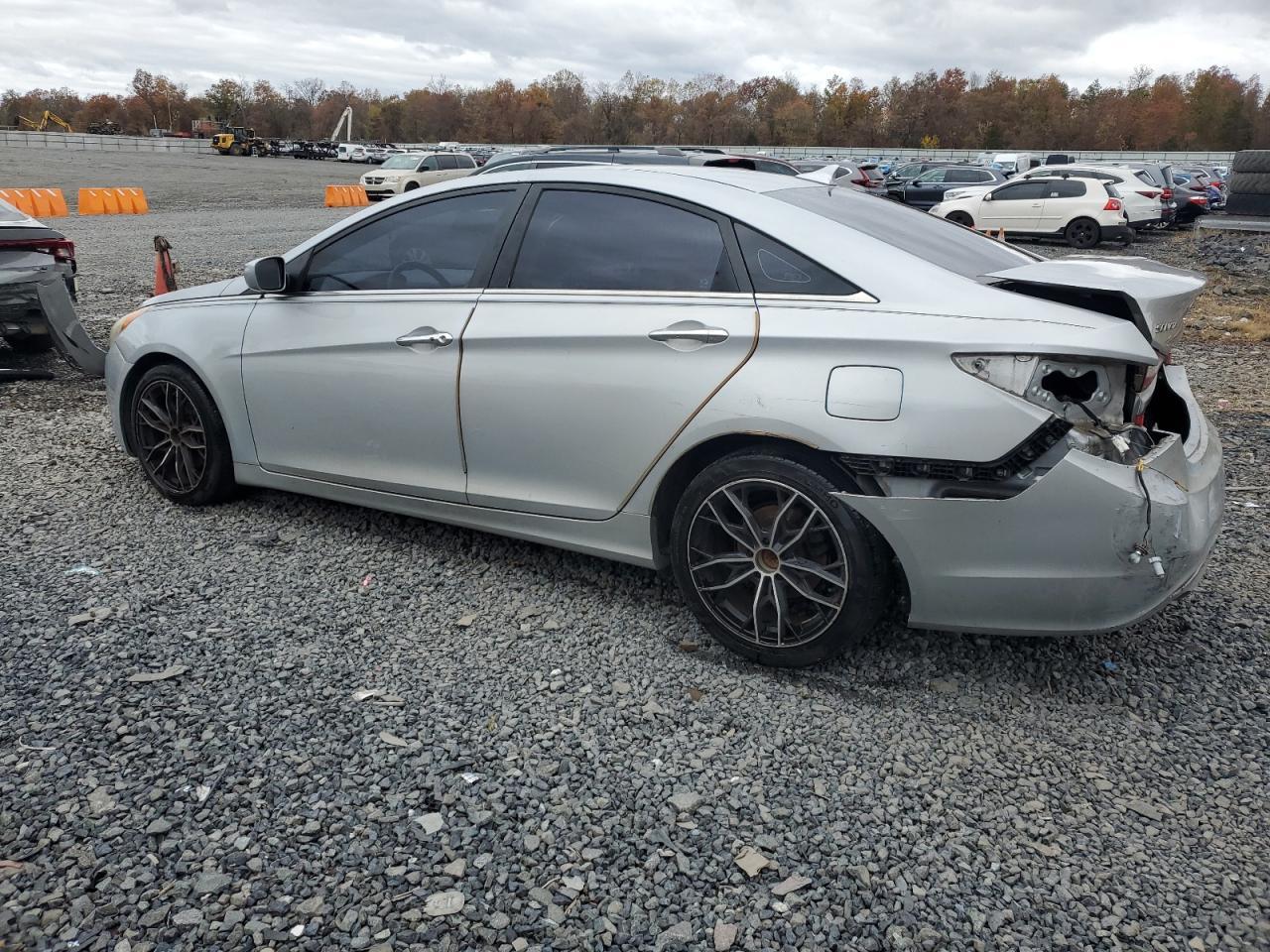 2011 HYUNDAI SONATA