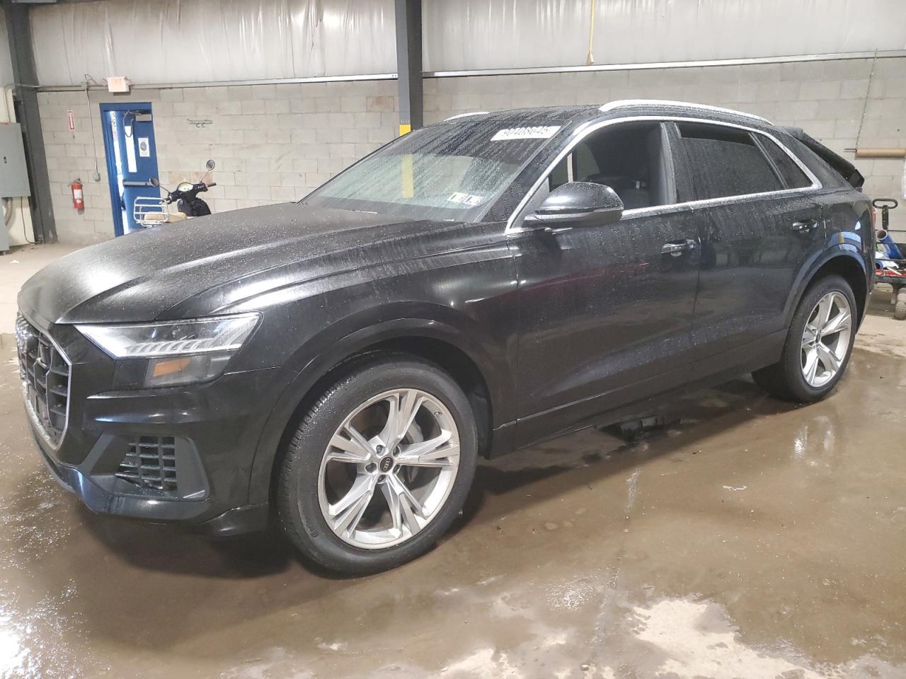 2023 AUDI Q8