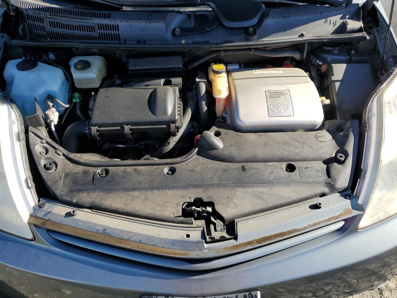 2004 TOYOTA PRIUS