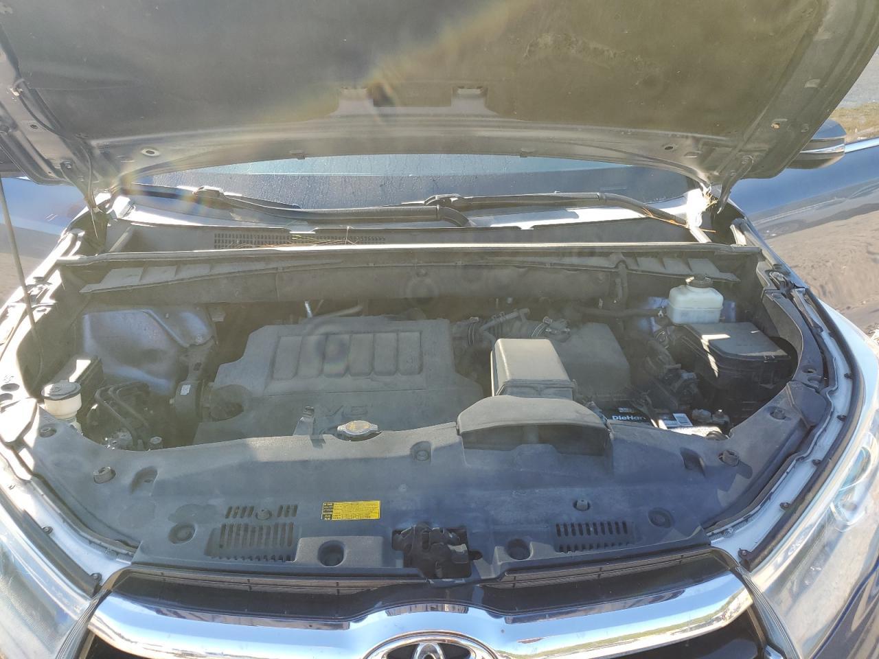 2015 TOYOTA HIGHLANDER