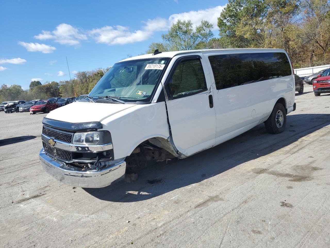 2016 CHEVROLET Express 3500
