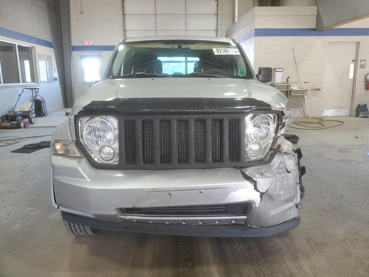 2011 JEEP Liberty