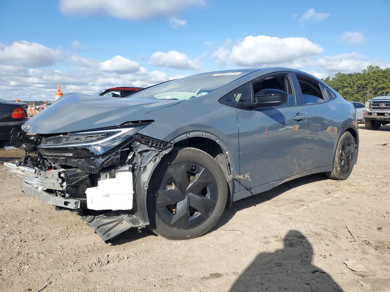 2024 TOYOTA PRIUS