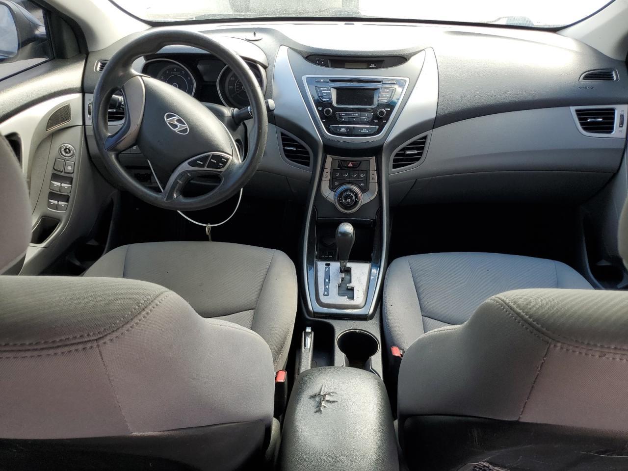 2013 HYUNDAI ELANTRA
