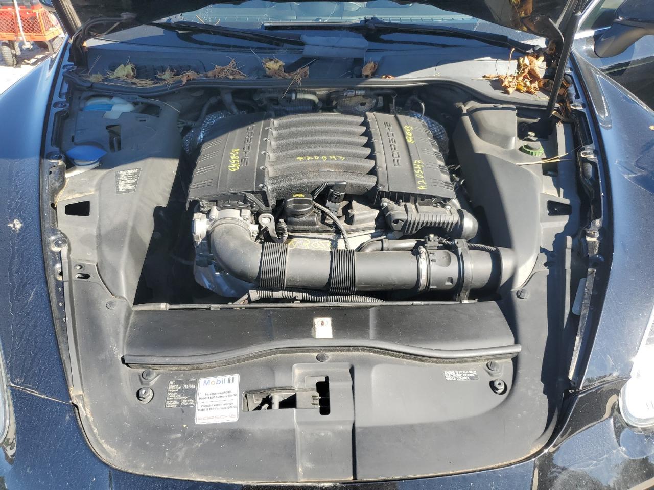 2011 PORSCHE CAYENNE