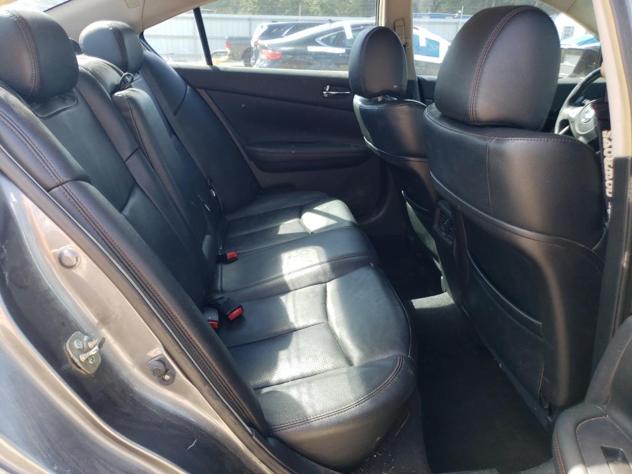2014 NISSAN Maxima