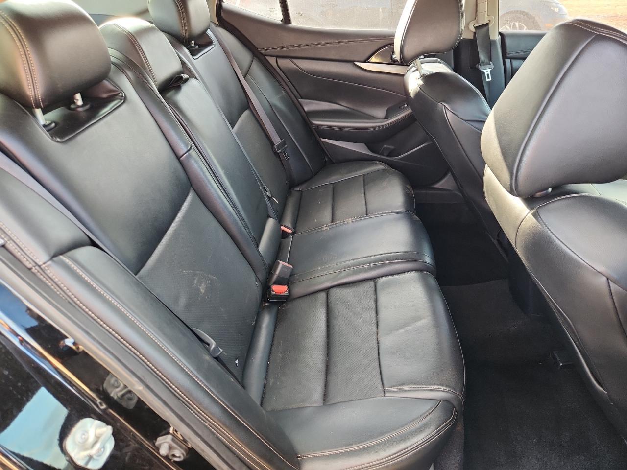 2019 NISSAN Maxima