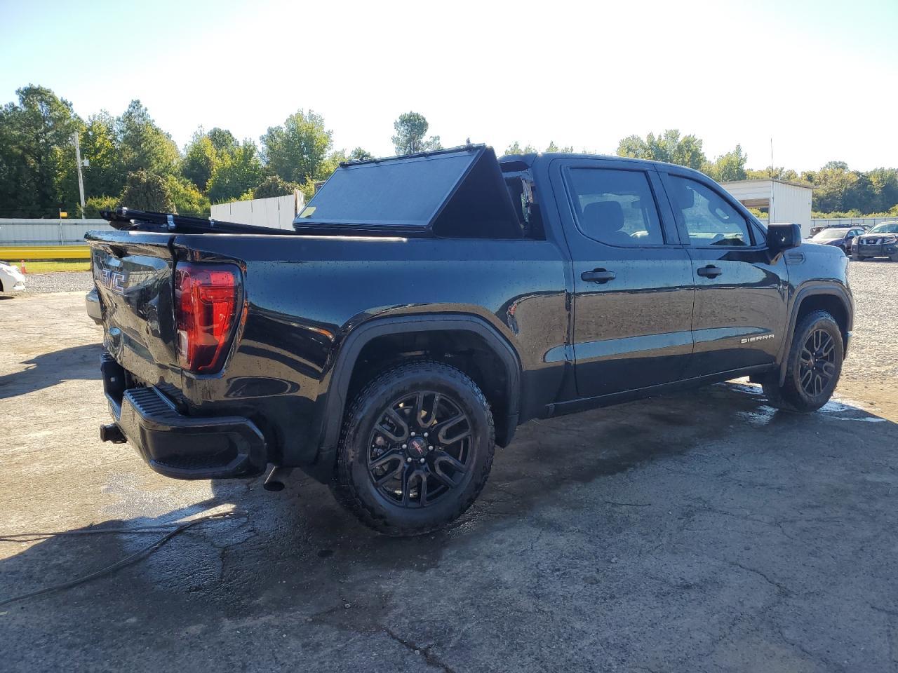2024 GMC Sierra