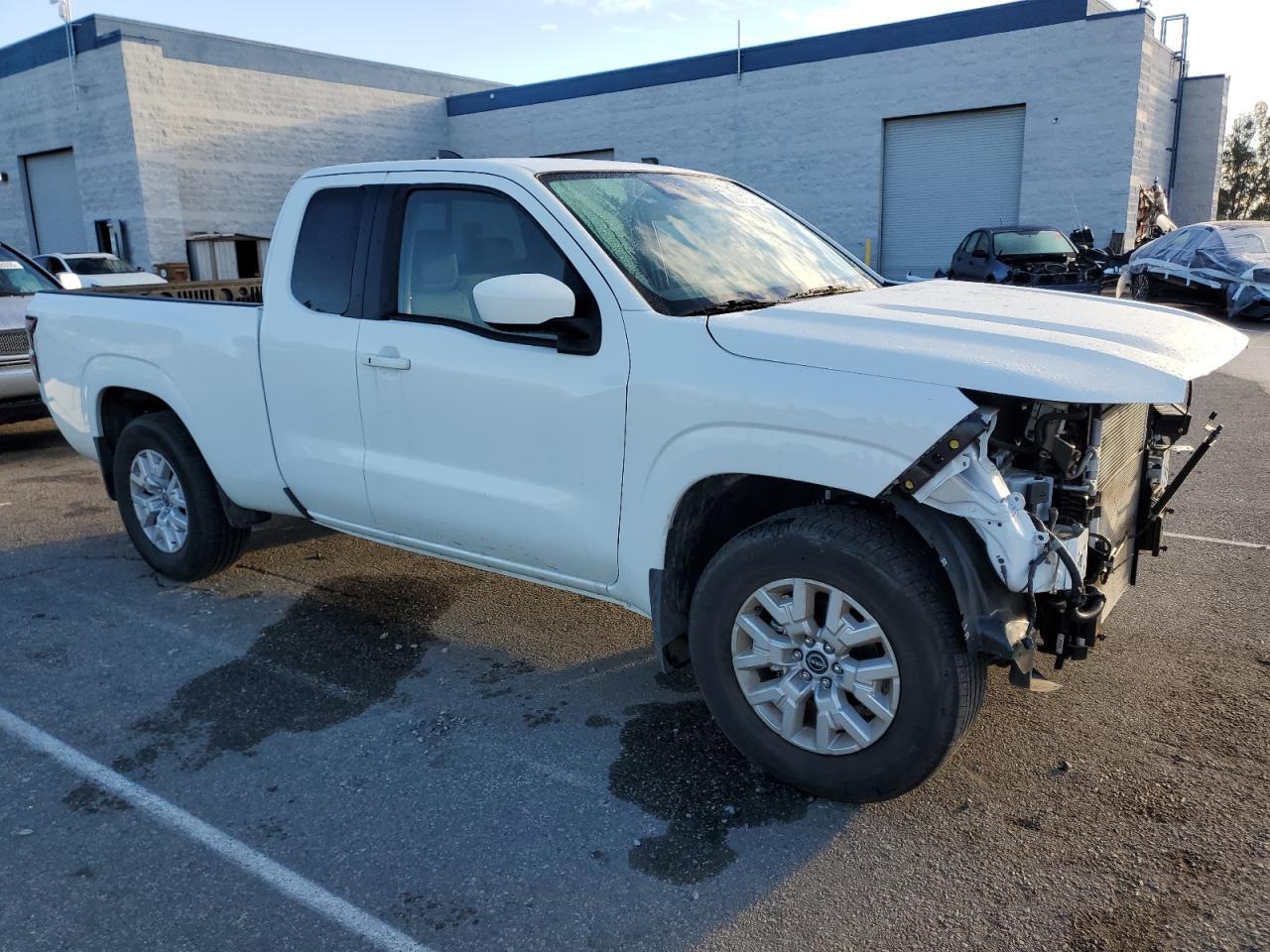 2024 NISSAN Frontier