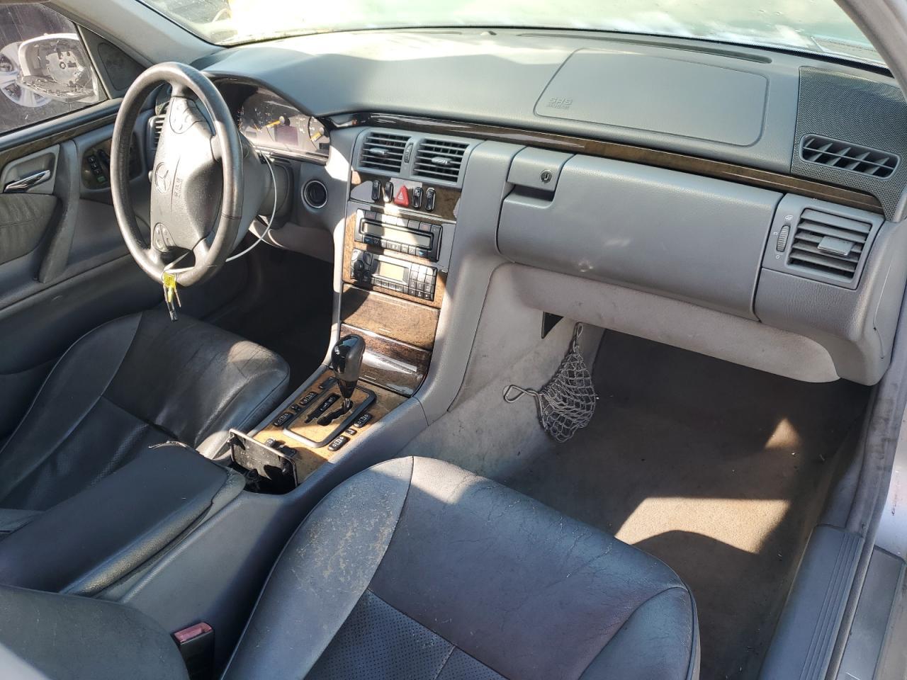 2002 MERCEDES-BENZ E-Class