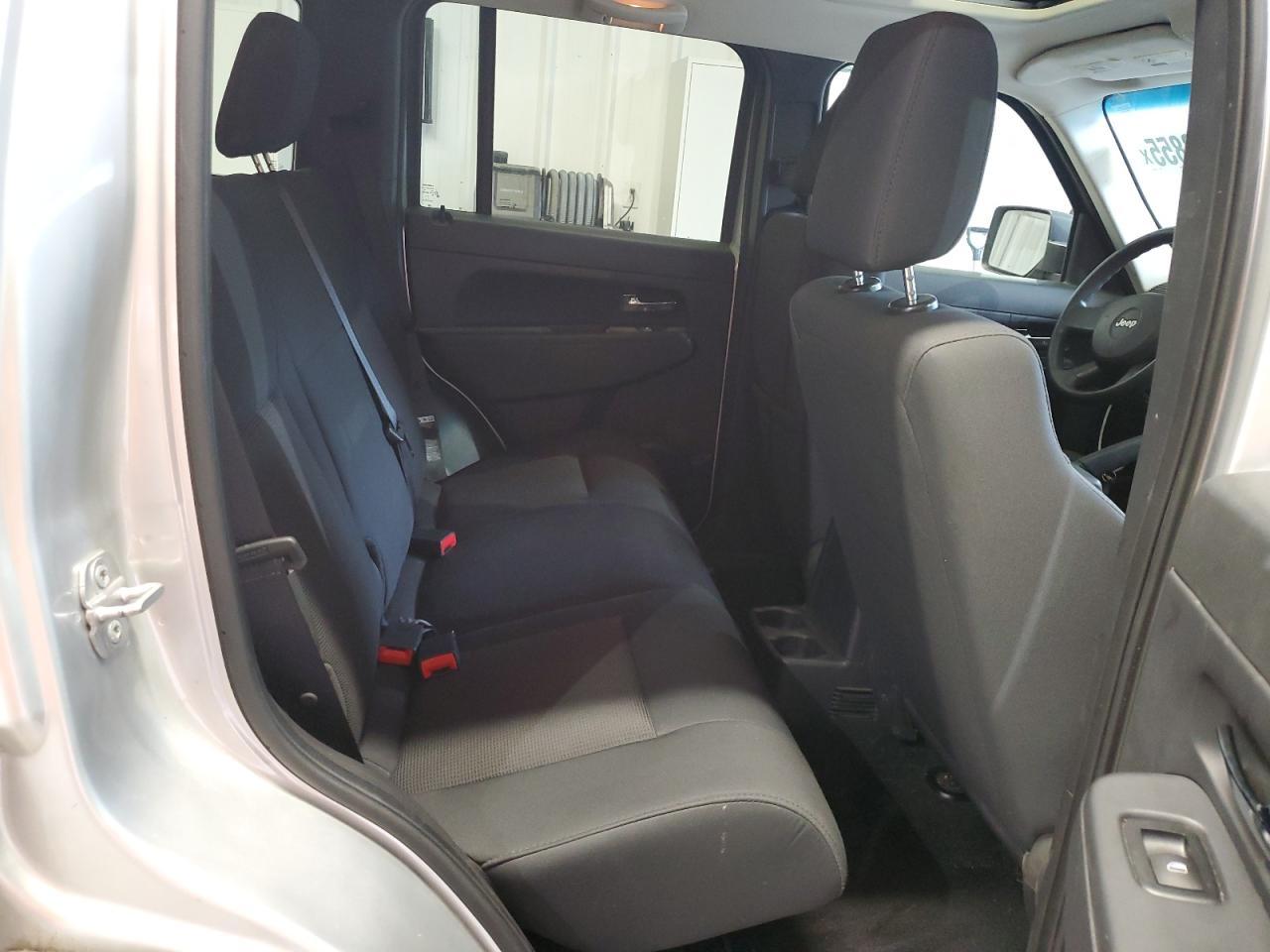 2009 JEEP Liberty