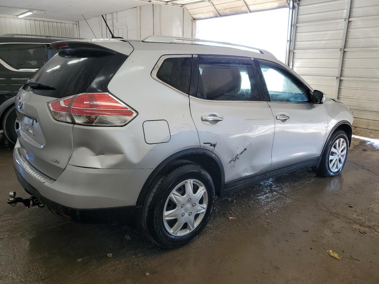 2016 NISSAN ROGUE