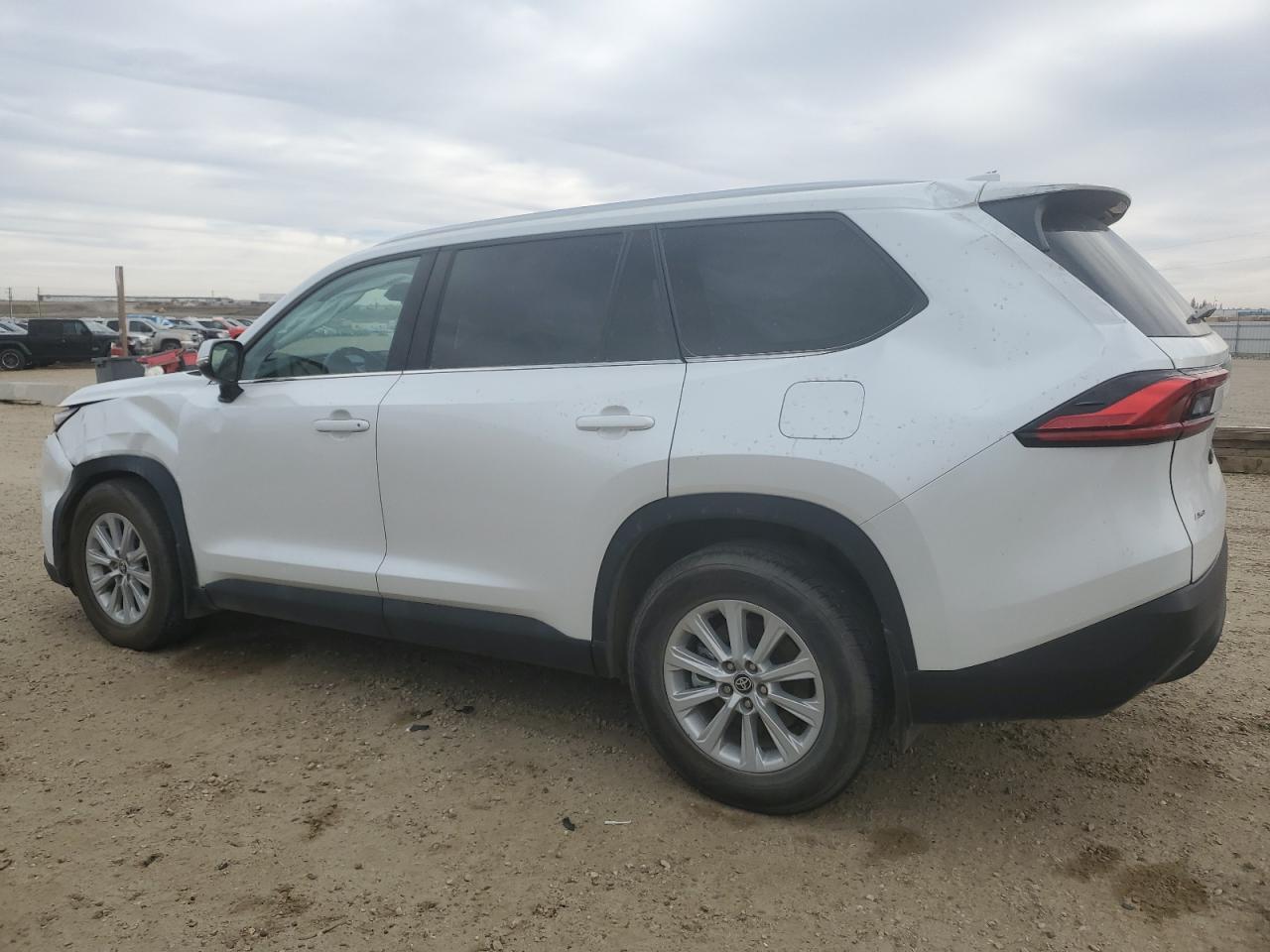 2024 TOYOTA HIGHLANDER