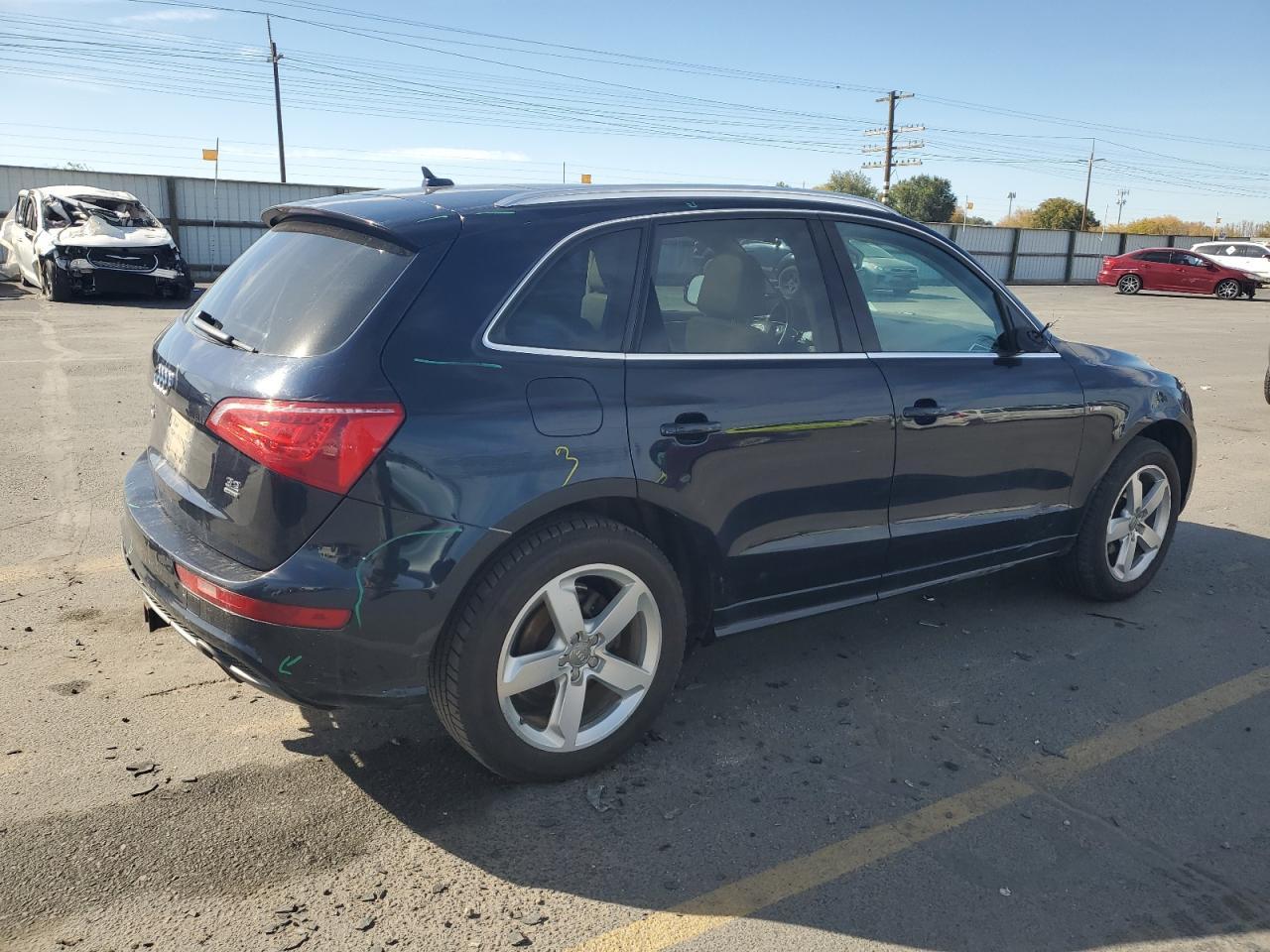 2011 AUDI Q5