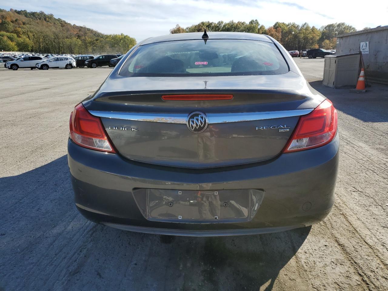 2011 BUICK Regal