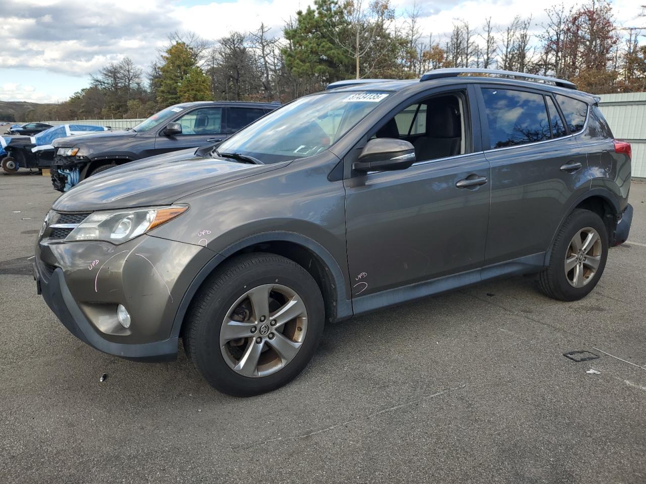2015 TOYOTA RAV4