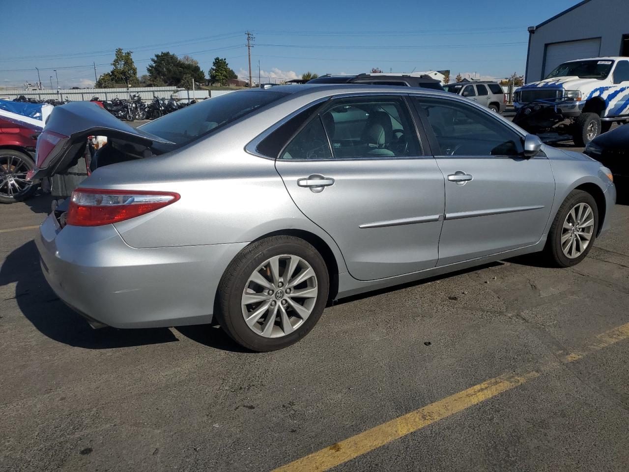 2017 TOYOTA CAMRY